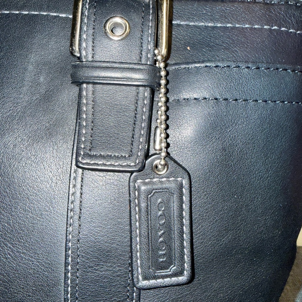 Coach Vintage SoHo Hampton Black Y2K Leather Tote F10288 - Picture 2 of 16
